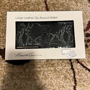 Brand new Kenneth Cole large leather zip around wallet